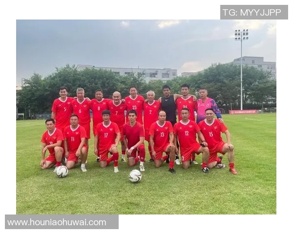 张伟的足球人生深度对话：从青涩少年到职业球员的成长历程与心路历程