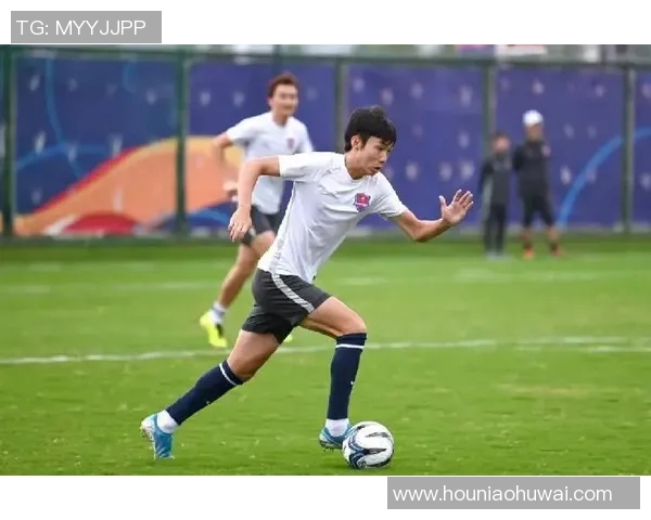 黄磊的足球人生深度对话探讨:从绿茵场到人生哲学的启示与反思 黄磊的足球人生深度对话探讨:从绿茵场到人生哲学的启示与反思