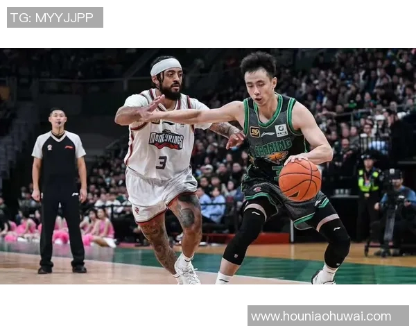 福建男篮对决新疆飞虎争夺篮球赛季关键胜利的精彩瞬间与战术分析