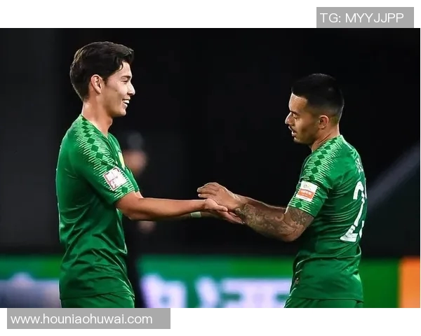 哈维西蒙斯的崛起之路：从青训小将到足球新星的传奇旅程