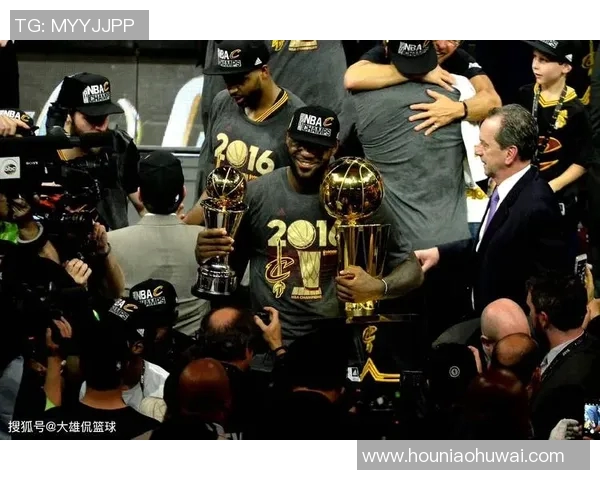 詹姆斯再创辉煌40分10篮板7助攻湖人加时战胜勇士成功晋级季后赛