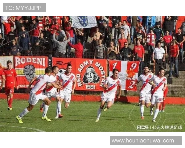 谢里夫与兹林的激烈对决揭示足球战术与团队合作的精彩瞬间