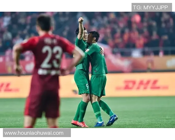 乌法与安致精彩对决比分揭晓赛季走势引发关注 乌法与安致精彩对决比分揭晓赛季走势引发关注