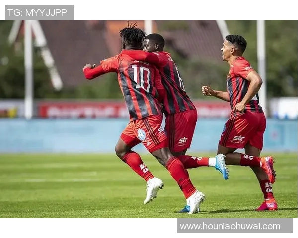 埃尔夫与厄斯特松激战正酣谁将赢得这场精彩对决