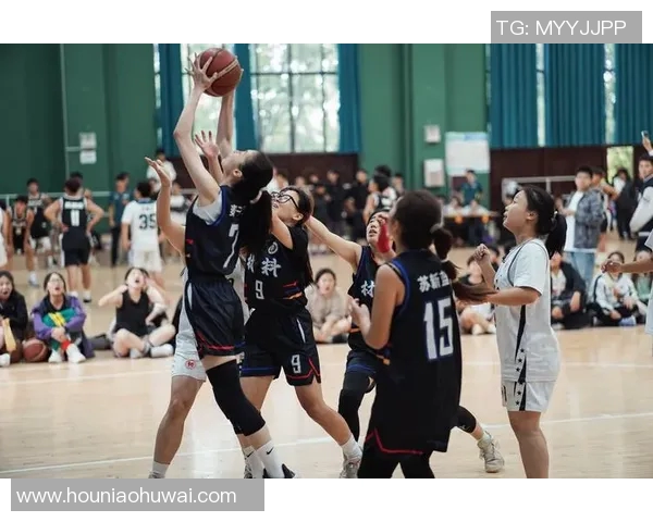 杭州篮球队以54分领跑精英赛积分榜展现强劲实力和竞争优势